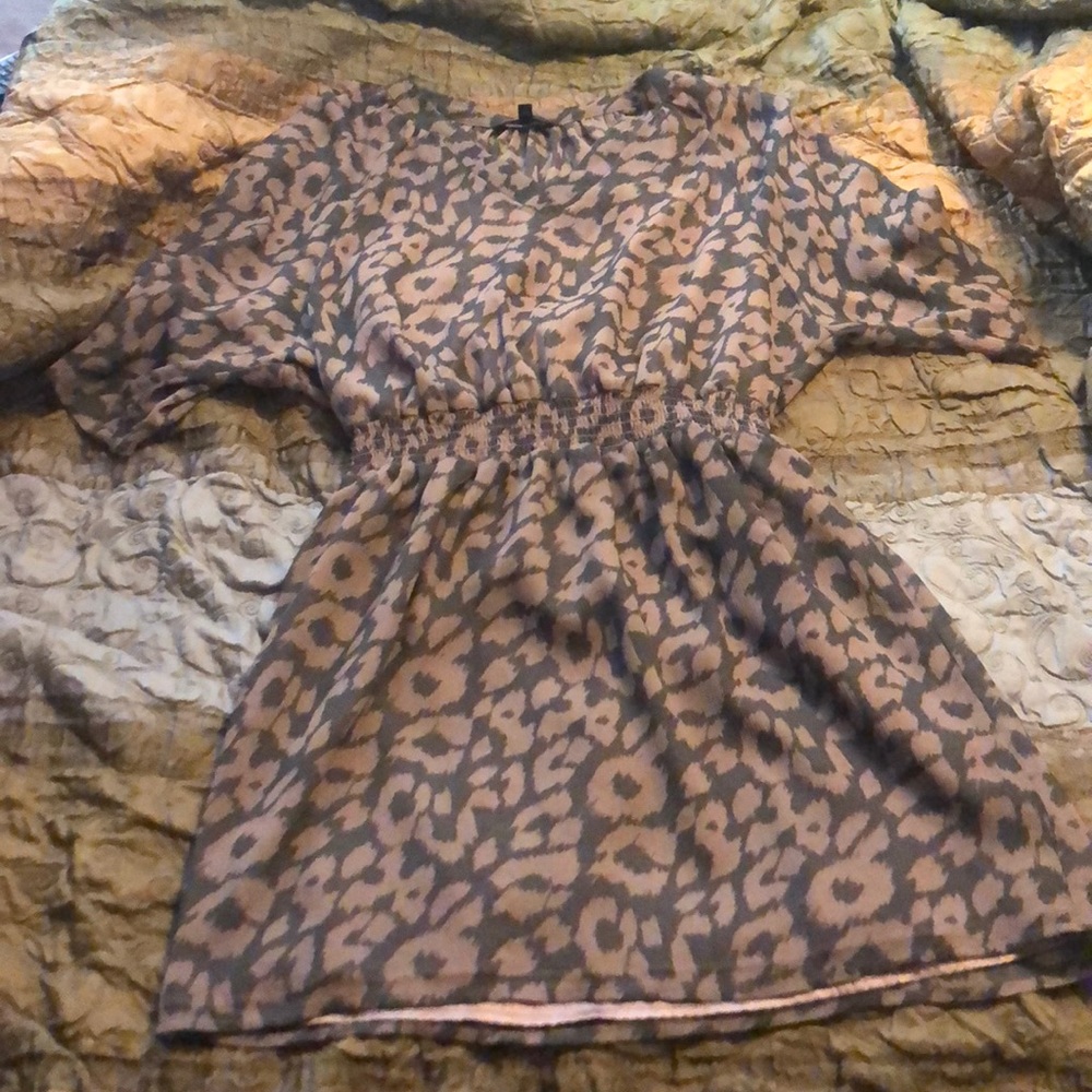 Animal print dress size M